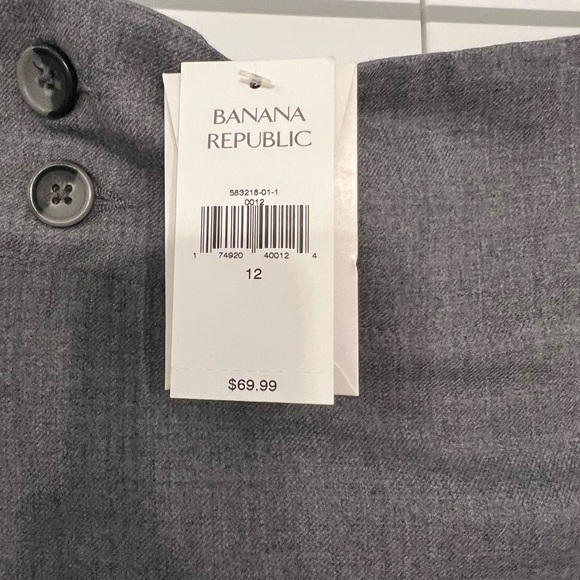 Banana Republic Pencil Skirt - Picture 5 of 5